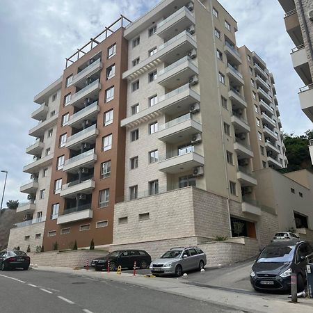 Kara Becici Apartamento Budva Exterior foto