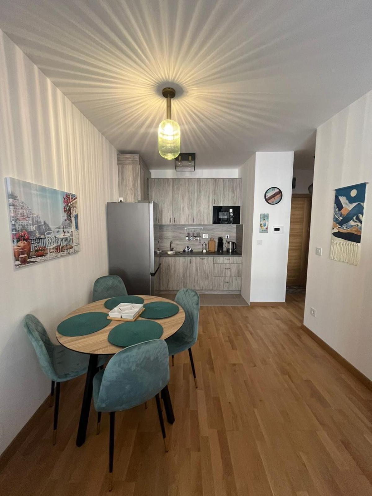 Kara Becici Apartamento Budva Exterior foto