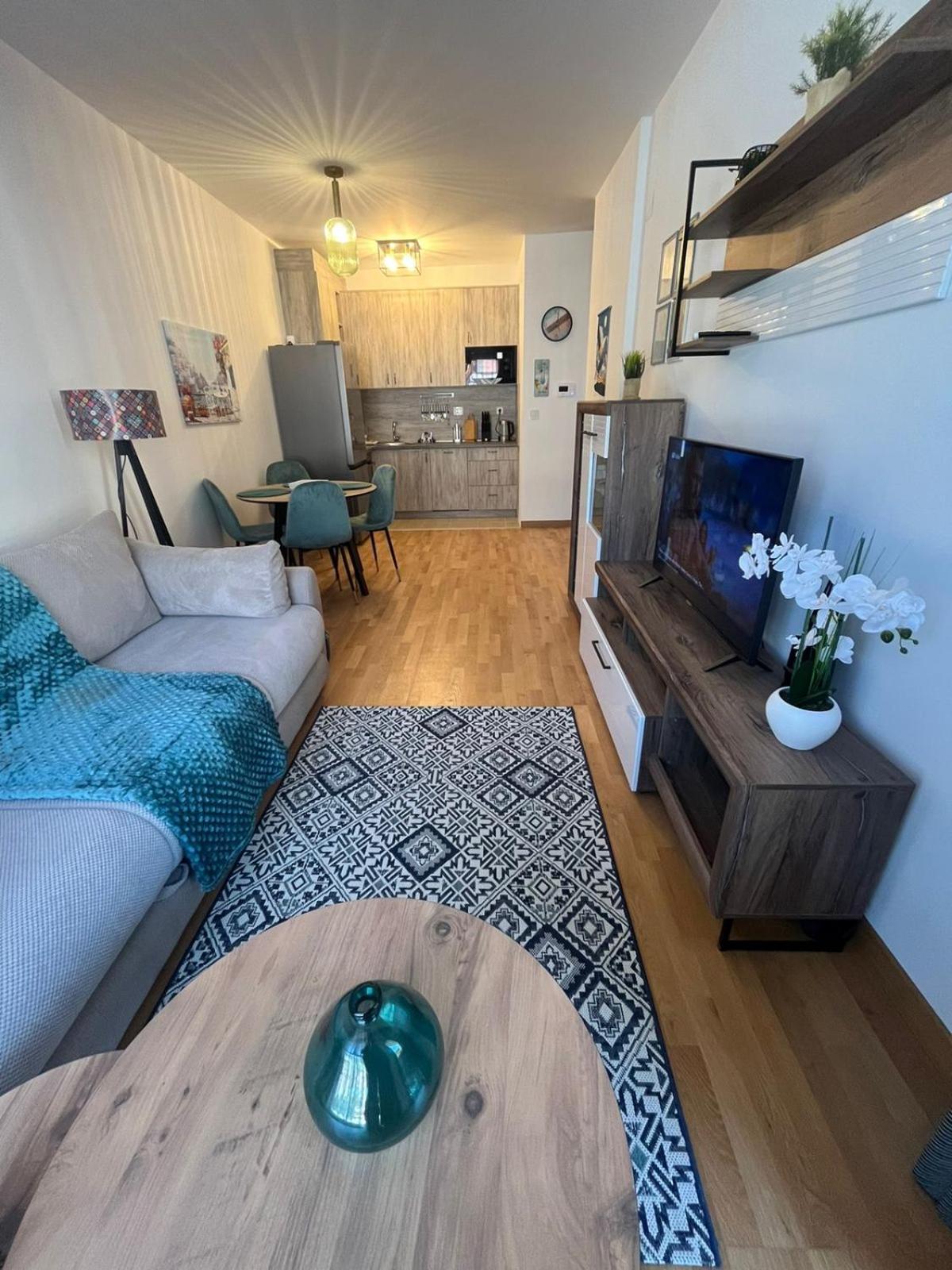 Kara Becici Apartamento Budva Exterior foto